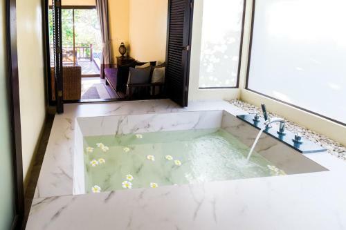 Hotel Sarikantang Resort And Spa