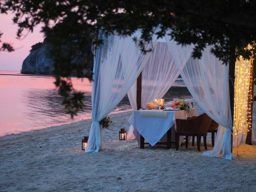 Hotel Sarikantang Resort And Spa