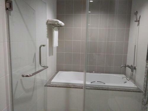 Hotel The Park 304 Executive Serviced Apartment