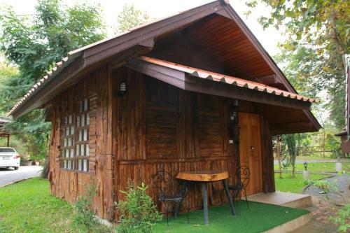 Hotel Papa's Garden