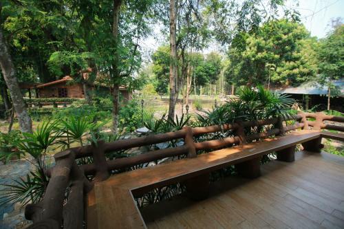 Hotel Papa's Garden