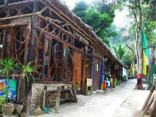Hotel Chill Out Bar & Bungalow