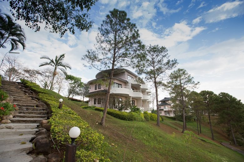Hotel Imperial Phukaew Hill Resort