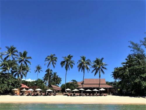 Hotel Kanok Buri Resort And Spa