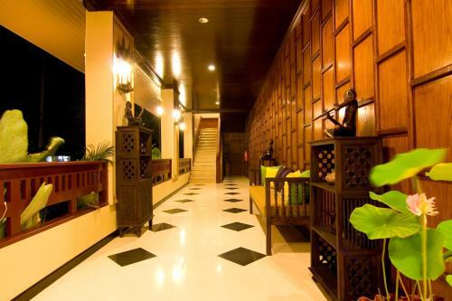 Hotel Kanok Buri Resort And Spa