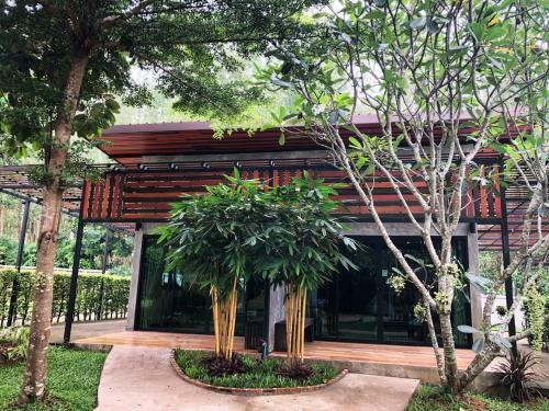 Hotel Baan Suan Leelawadee Resort Nan