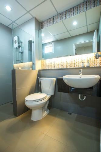 Aparthotel Central Place Serviced Apartment Angsila