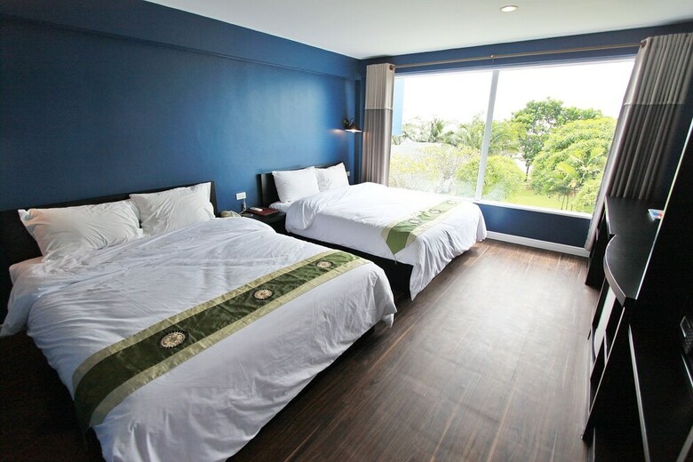 Chaolao Tosang Beach Hotel