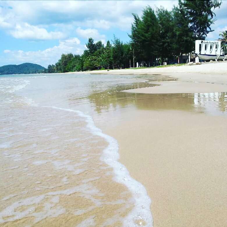Chaolao Tosang Beach Hotel
