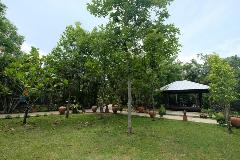 Hotel Baan Imm Sook Resort