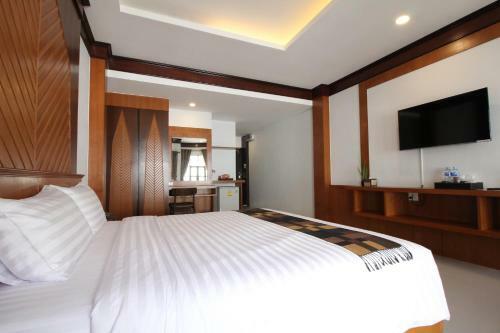 Nonghan Grand Hotel And Resort