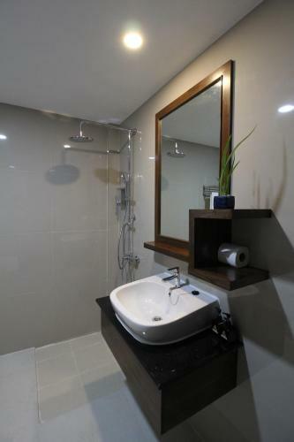 Nonghan Grand Hotel And Resort