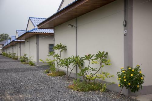 Hotel The Triple Tree Resort.