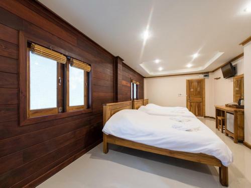 Albergue Thongphaphum River