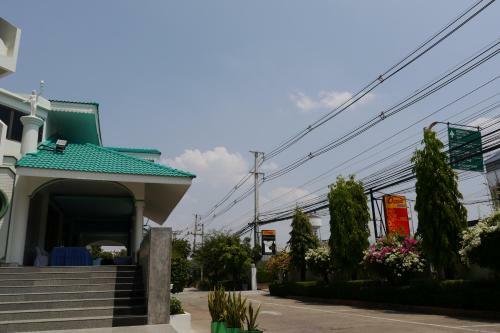 Lertnimit Hotel