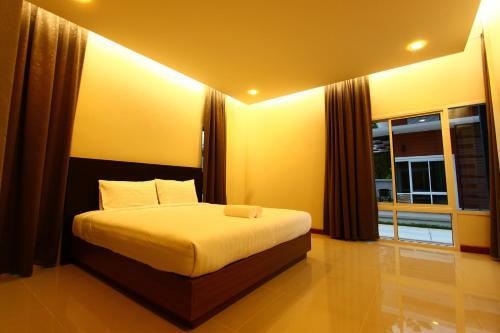 Hotel At Muang Ploy Resort