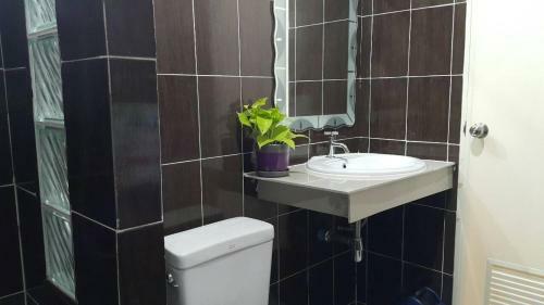 Hostal Muangway Garden Ville