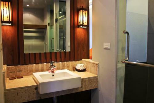 Hotel Maehaad Bay Resort