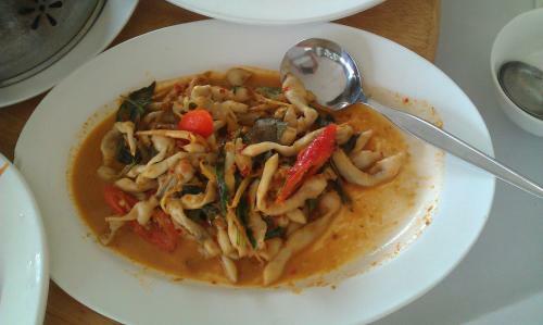 Hotel Baan Talay See Cream Resort