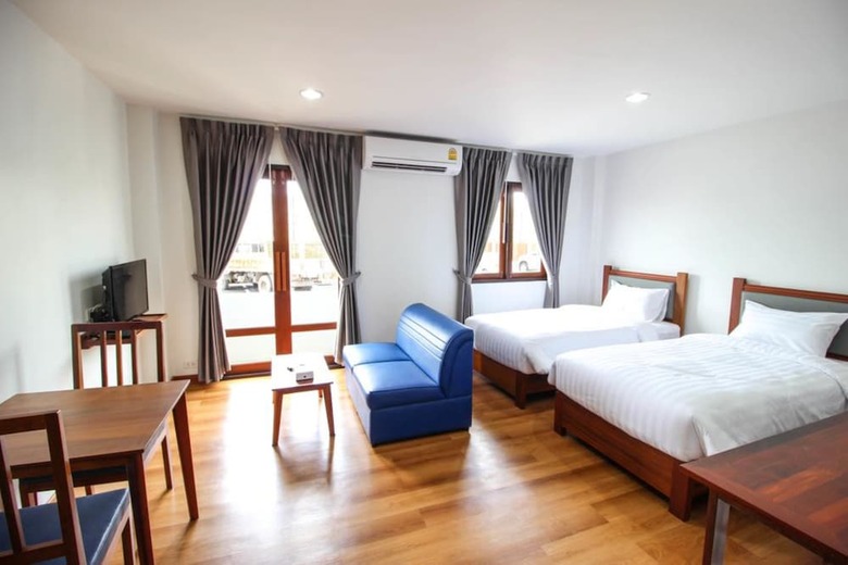 Hotel Tai-shan Suites