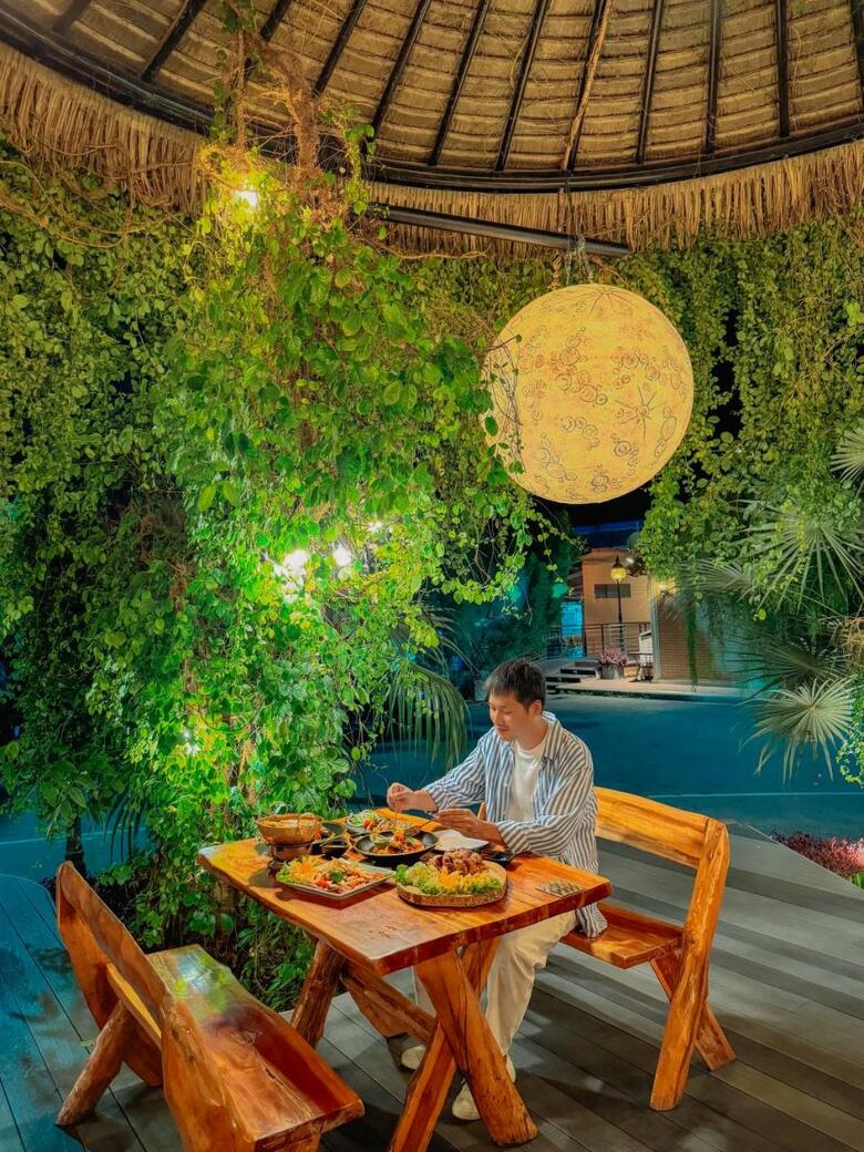 Hotel Khum Damnoen Resort