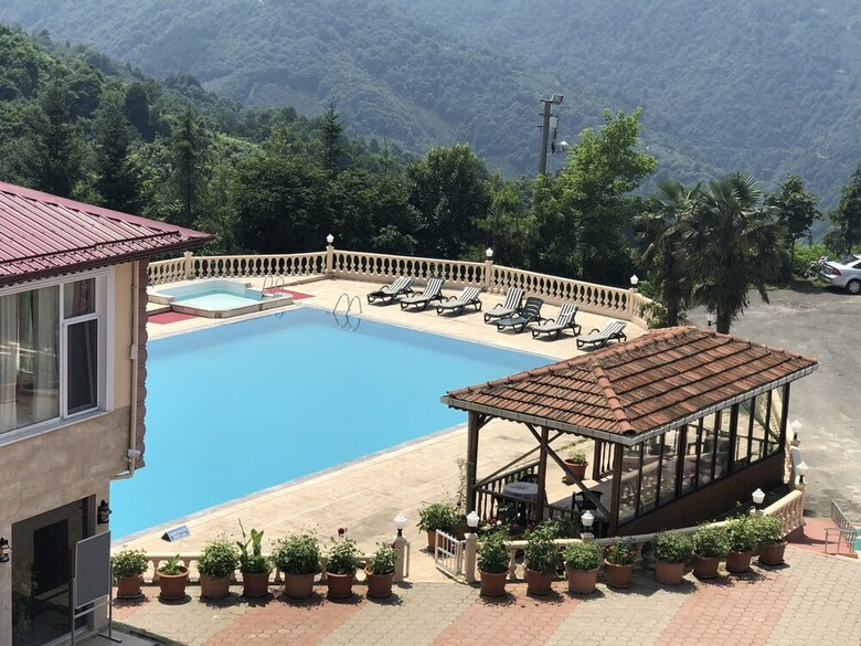 Hotel Zarha Mountain Resort