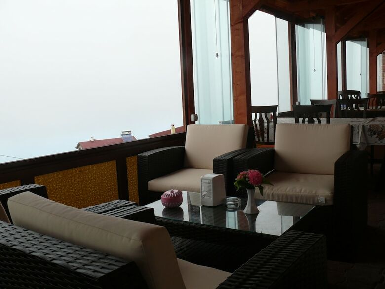 Hotel Zarha Mountain Resort