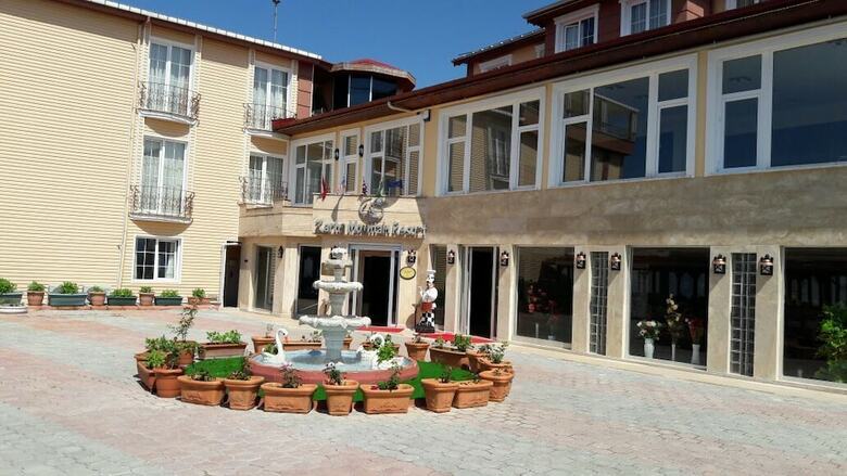 Hotel Zarha Mountain Resort