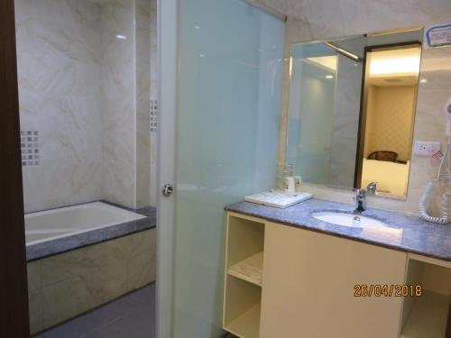 Mao Hua Motel