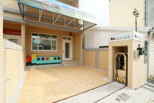 19th Platform B