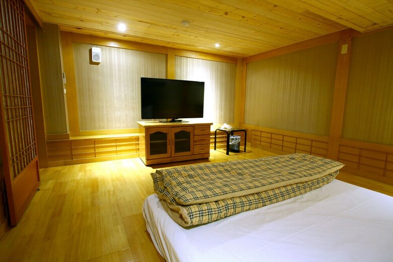 Wen Mei Motel