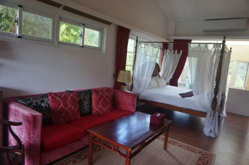 Bed & Breakfast Juhu Farmstay