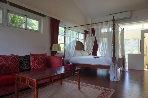 Bed & Breakfast Juhu Farmstay