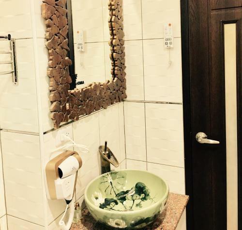 Home & Teak Homestay