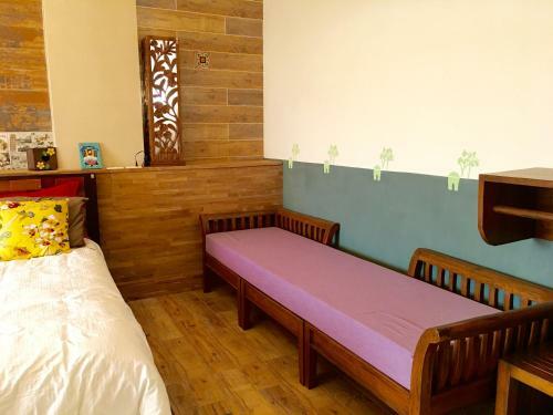 Home & Teak Homestay