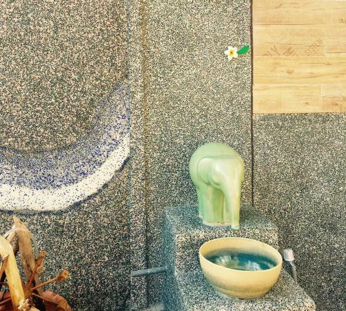 Home & Teak Homestay