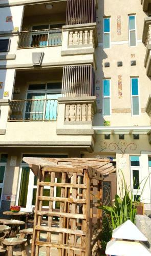 Home & Teak Homestay