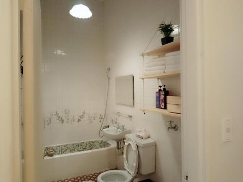 Woods Decor - Guangci St.