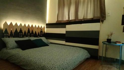 Woods Decor - Guangci St.