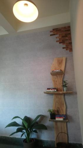 Woods Decor - Guangci St.