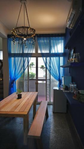 Woods Decor - Guangci St.