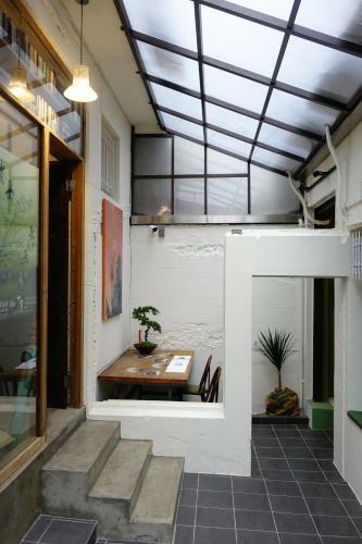 Cao Ji Book Inn Hostel