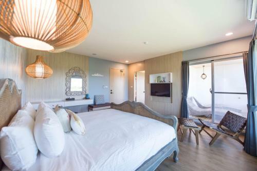 Outline B&B