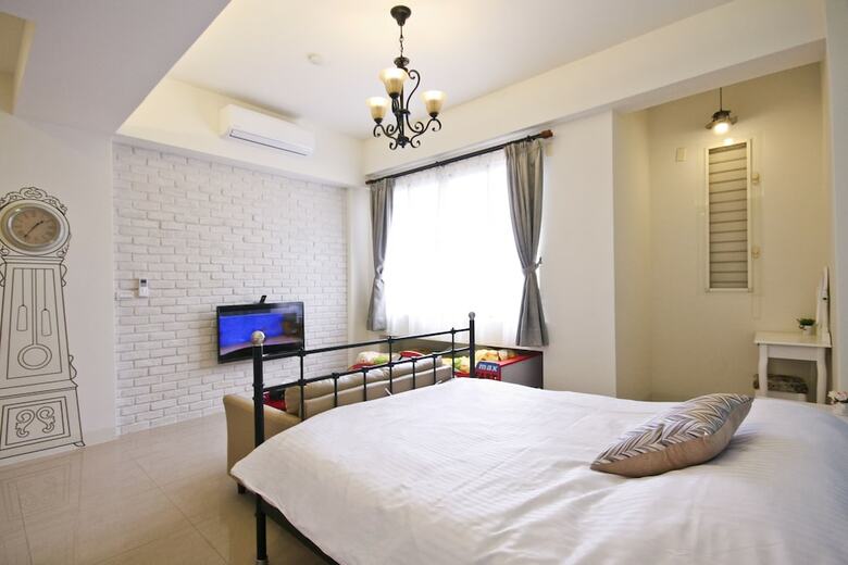 Hotel Q House