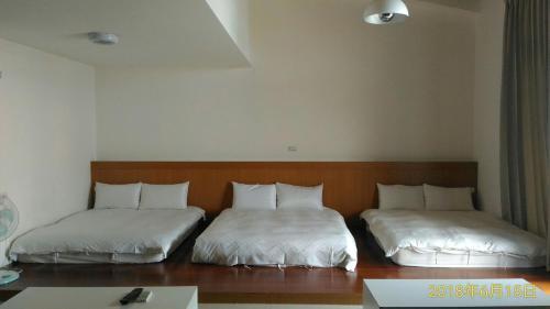 Sky Square Homestay