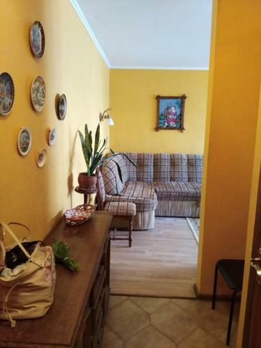 Apartment On Voli Avenue 21