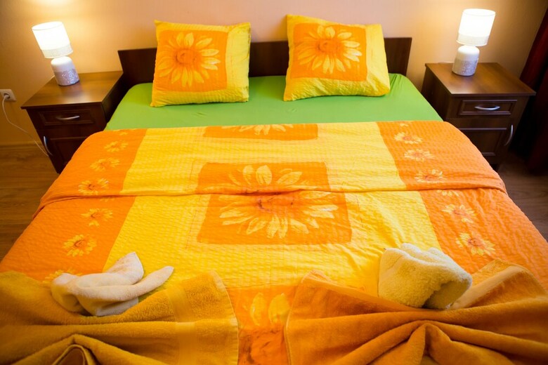 Best Apartments On Kyryla & Mefodia