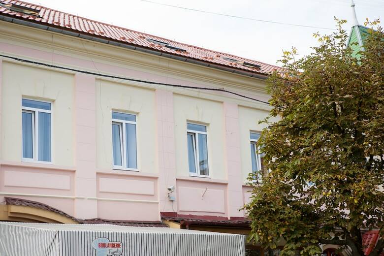 Best Apartments On Kyryla & Mefodia