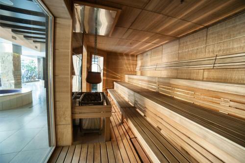 Apartament Hotel By Derenivska Kupil