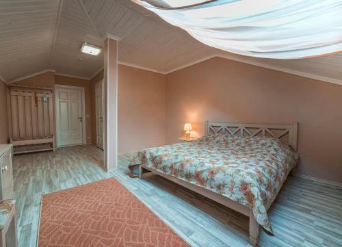 Hotel And Restaurant Velure